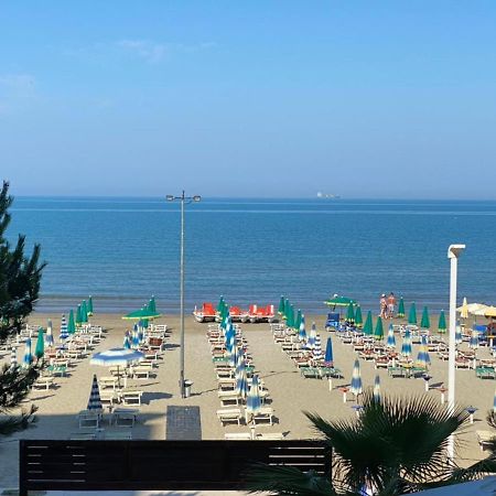 Rumar Hotel Durres Bagian luar foto