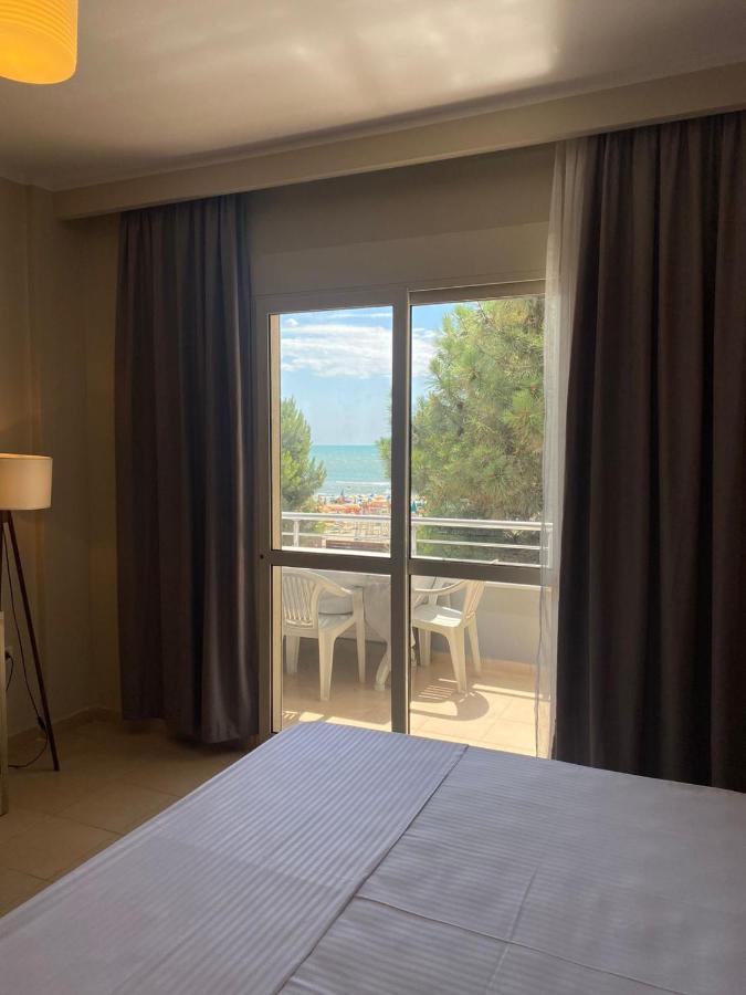Rumar Hotel Durres Bagian luar foto