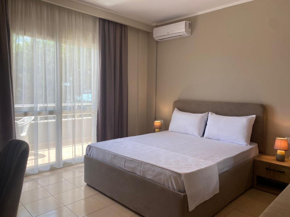 Rumar Hotel Durres Bagian luar foto