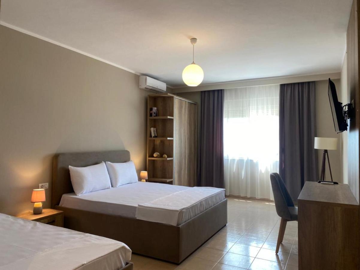 Rumar Hotel Durres Bagian luar foto