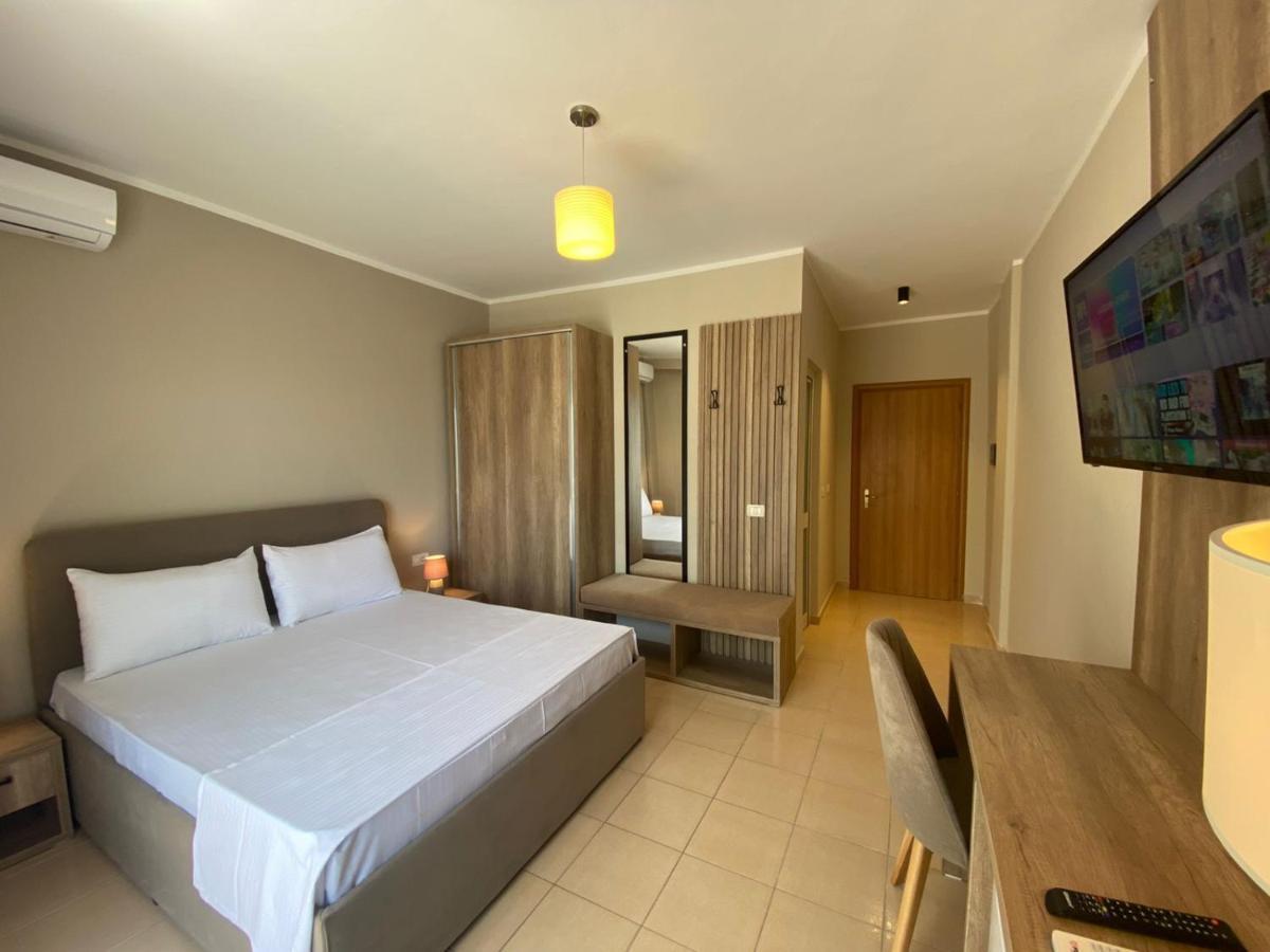 Rumar Hotel Durres Bagian luar foto