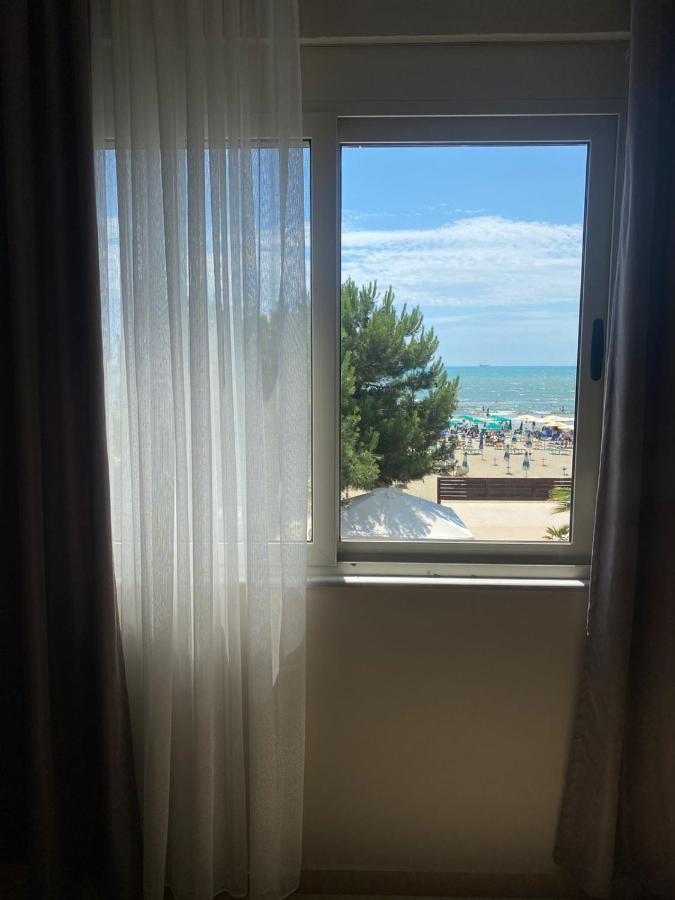 Rumar Hotel Durres Bagian luar foto