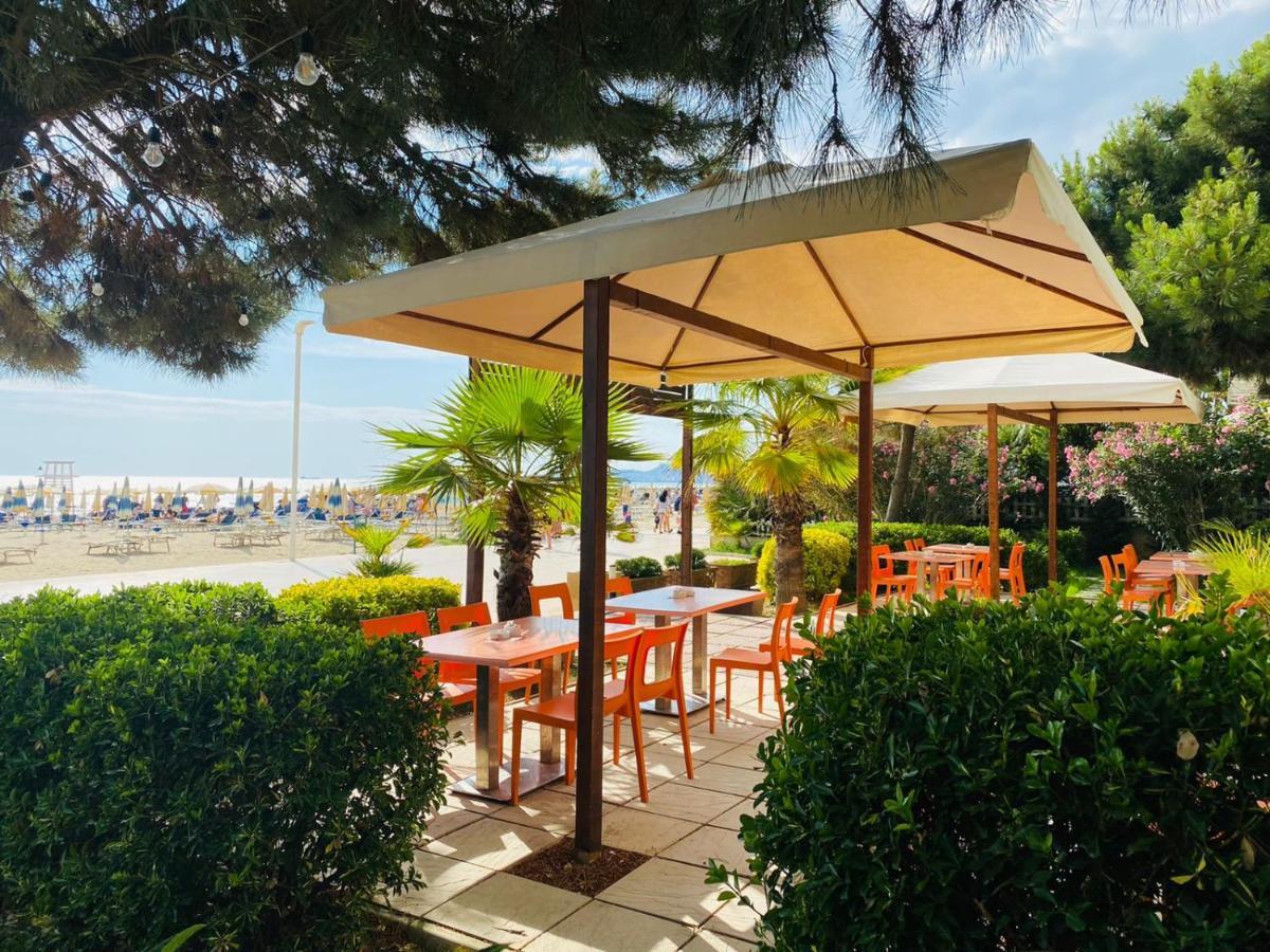 Rumar Hotel Durres Bagian luar foto