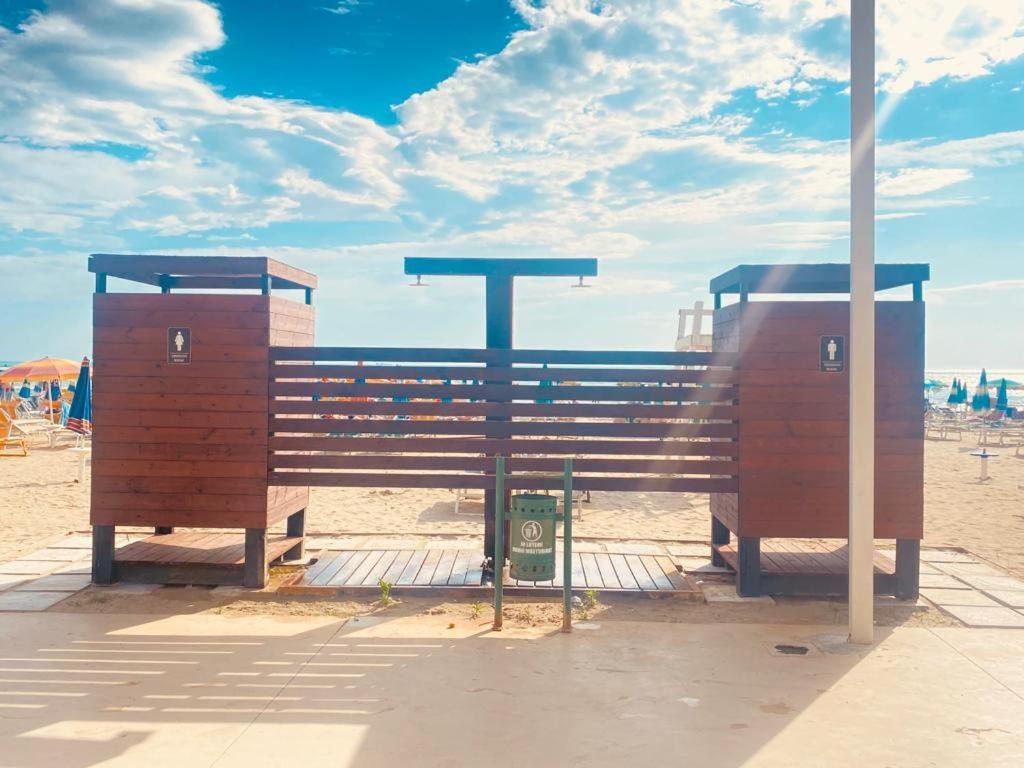 Rumar Hotel Durres Bagian luar foto
