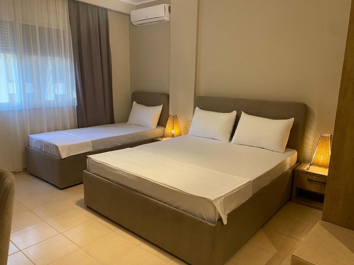 Rumar Hotel Durres Bagian luar foto