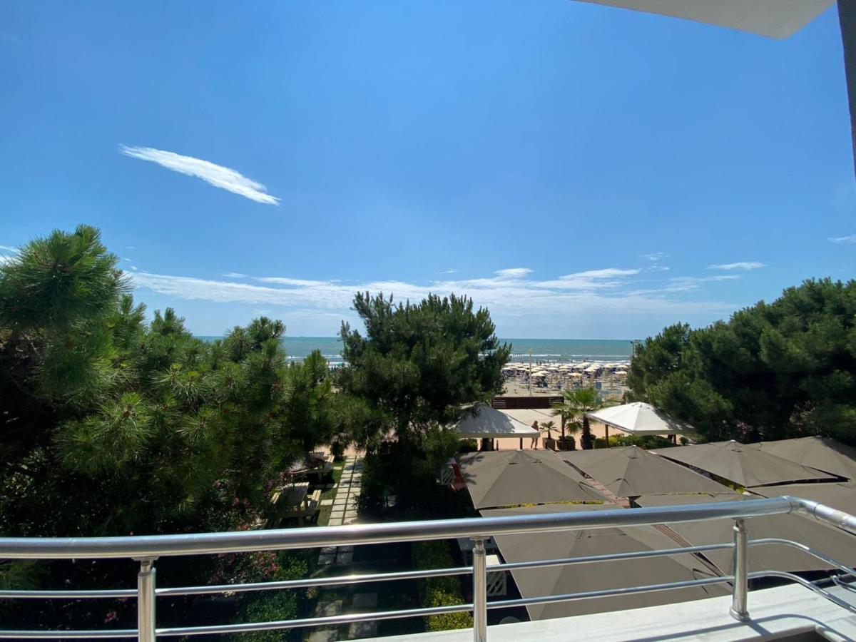 Rumar Hotel Durres Bagian luar foto