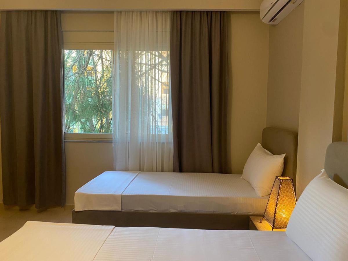 Rumar Hotel Durres Bagian luar foto